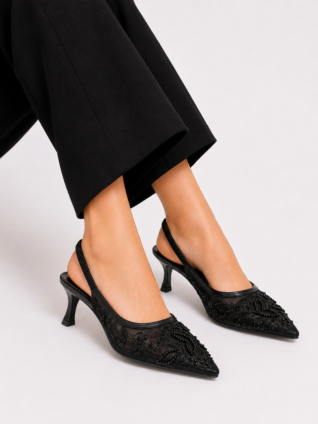Pearl Bloom Pointed Heel